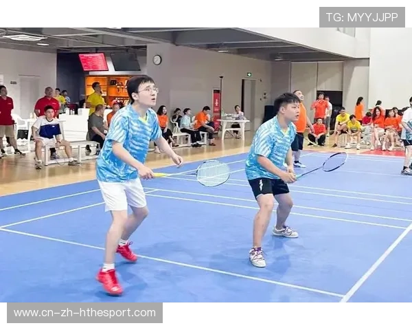 羽毛球对抗快速如闪电——体验极致速度与激情的运动盛宴