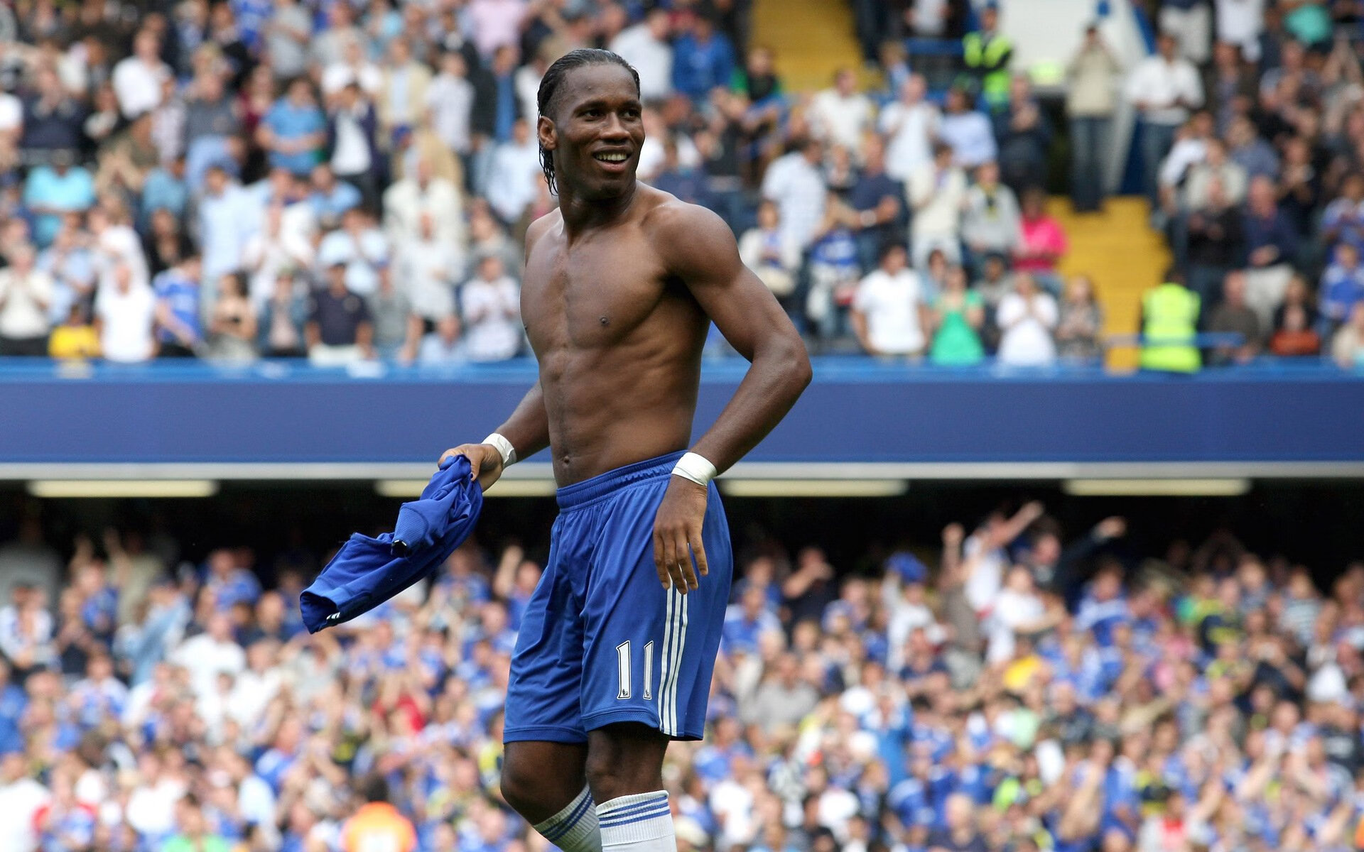 中国网球新星郑钦文闯入八强,再创个人纪录,7月27日出生的人命运怎么样